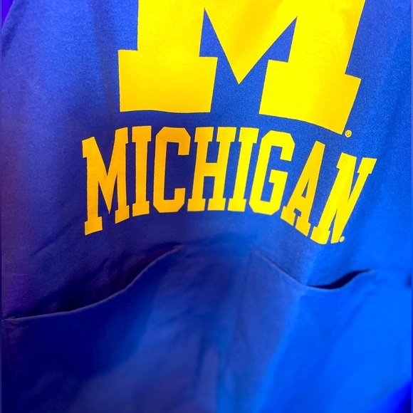 University of Michigan (UofM) Apron, Authentic Unisex. NWT - Picture 10 of 10